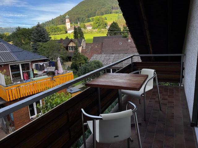 Ferienzimmer Bergblick Muenstertal Exterior photo